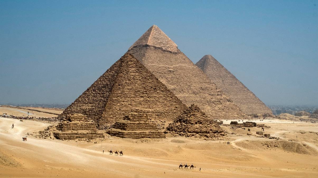 Buried Secrets Unveiled: Scientists Unearth Astonishing New Evidence Beneath Ancient Egyptian Pyramid