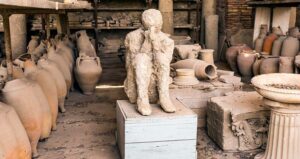 Canadian Woman Returns Pompeii Artifacts, Blaming Mysterious 'Curse' for Her Cancer Diagnosis