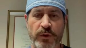 Heart Surgeon Reveals Shocking Bathroom Product That Could Threaten Your Heart Health