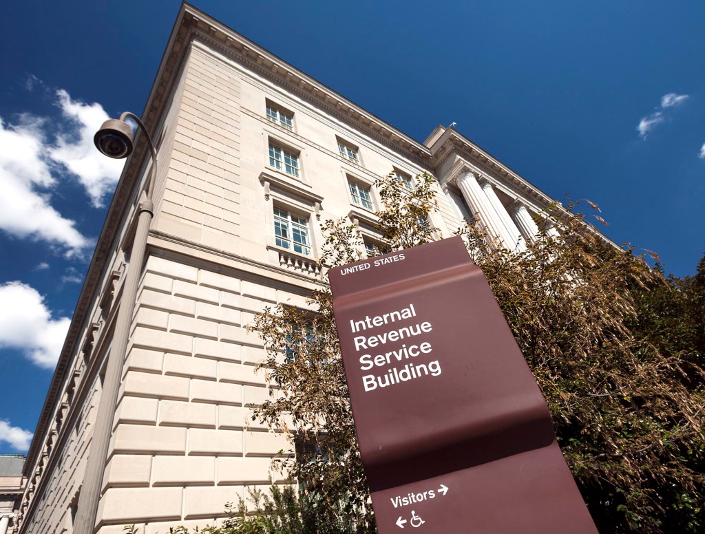 Shocking IRS Update: Taxpayers’ Money Now Flowing Straight Into Elon Musk’s Personal Account?