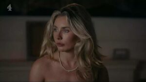 Secret Signals Exposed: Expert Reveals Shocking Truth Behind Bonnie Blue's On-Camera Slip