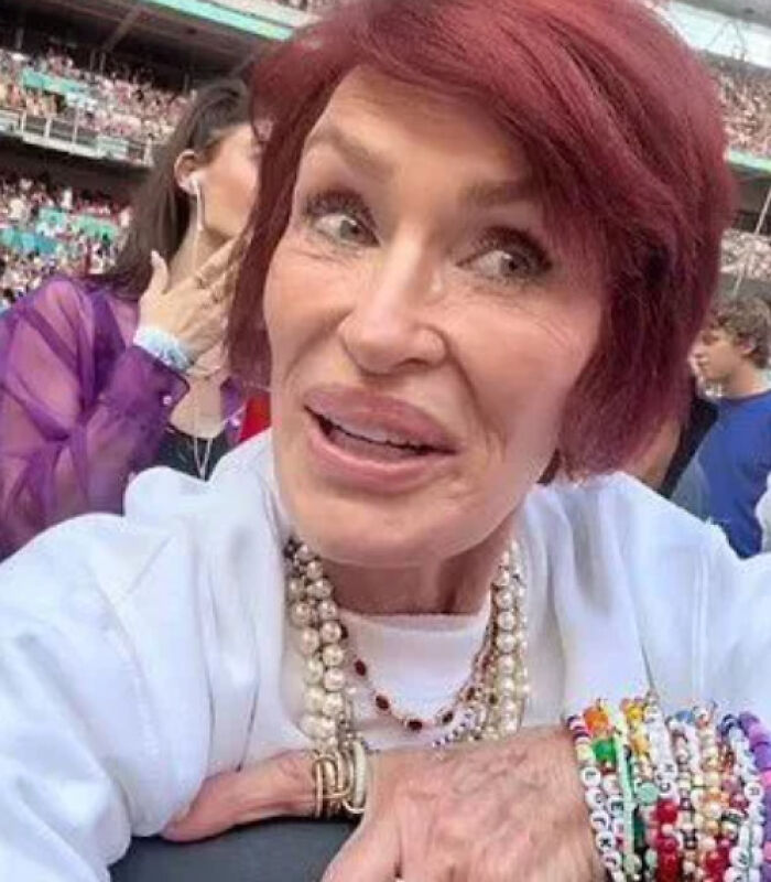 "Sharon Osbourne Shocks Fans with Daring Transformation: What’s Behind Her Bold New Look?"