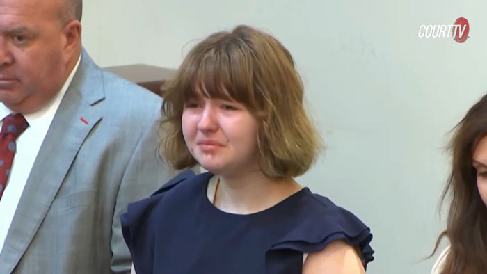 "Heart-Wrenching Twist: Teen's Emotional Breakdown as Jury Delivers Shocking Verdict in Mother's Tragic Death"