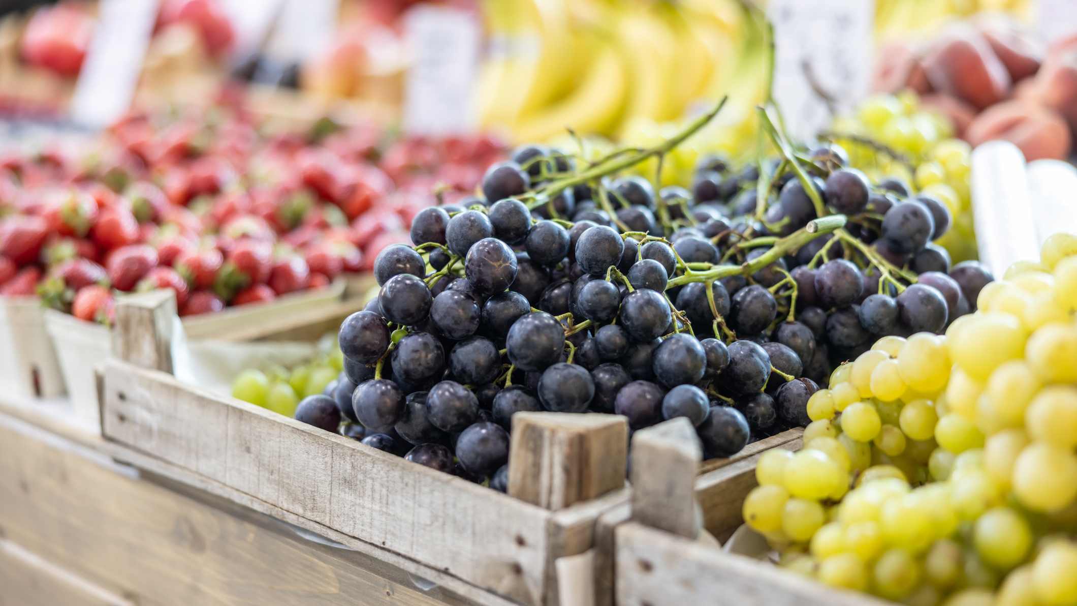 Unlock the Secret to Long-Lasting Grapes: Simple Storage Tips You Never Knew You Needed!