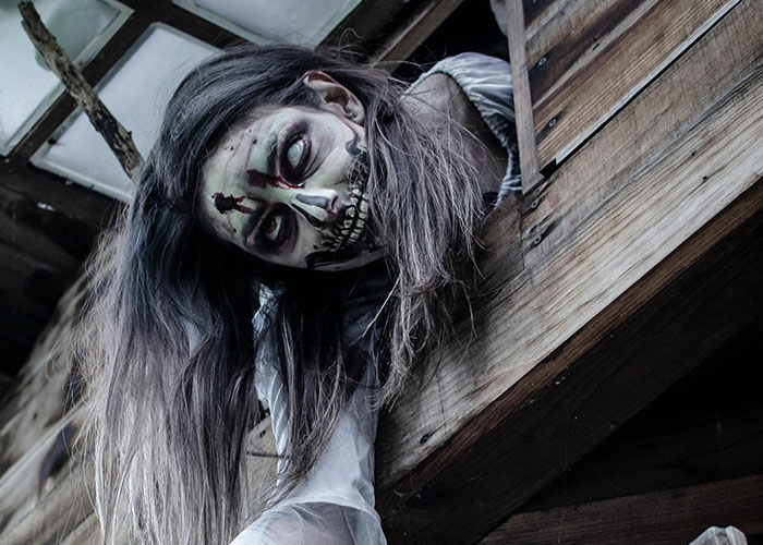 "Unmasking the Scares: 50 Haunt Workers Reveal the Shocking Moments That Made Them Lose It!"