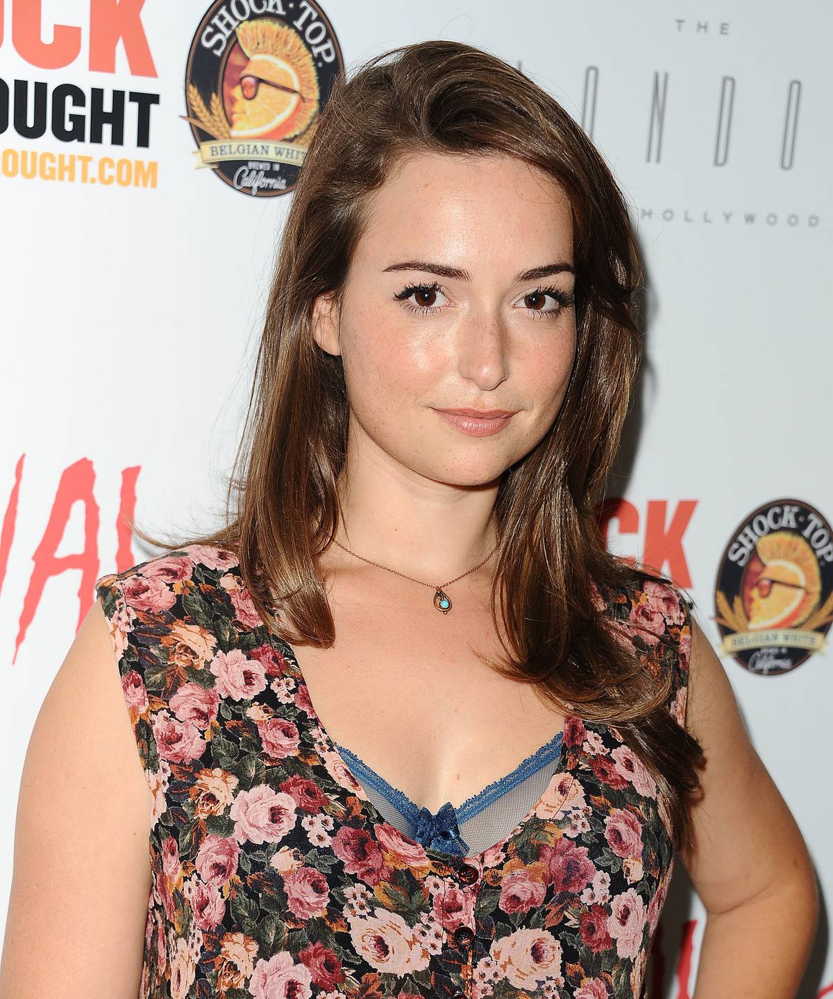 "Discover the Surprising Traits that Make Milana Vayntrub, AT&T's Lily, an Unforgettable Favorite Among Fans!"