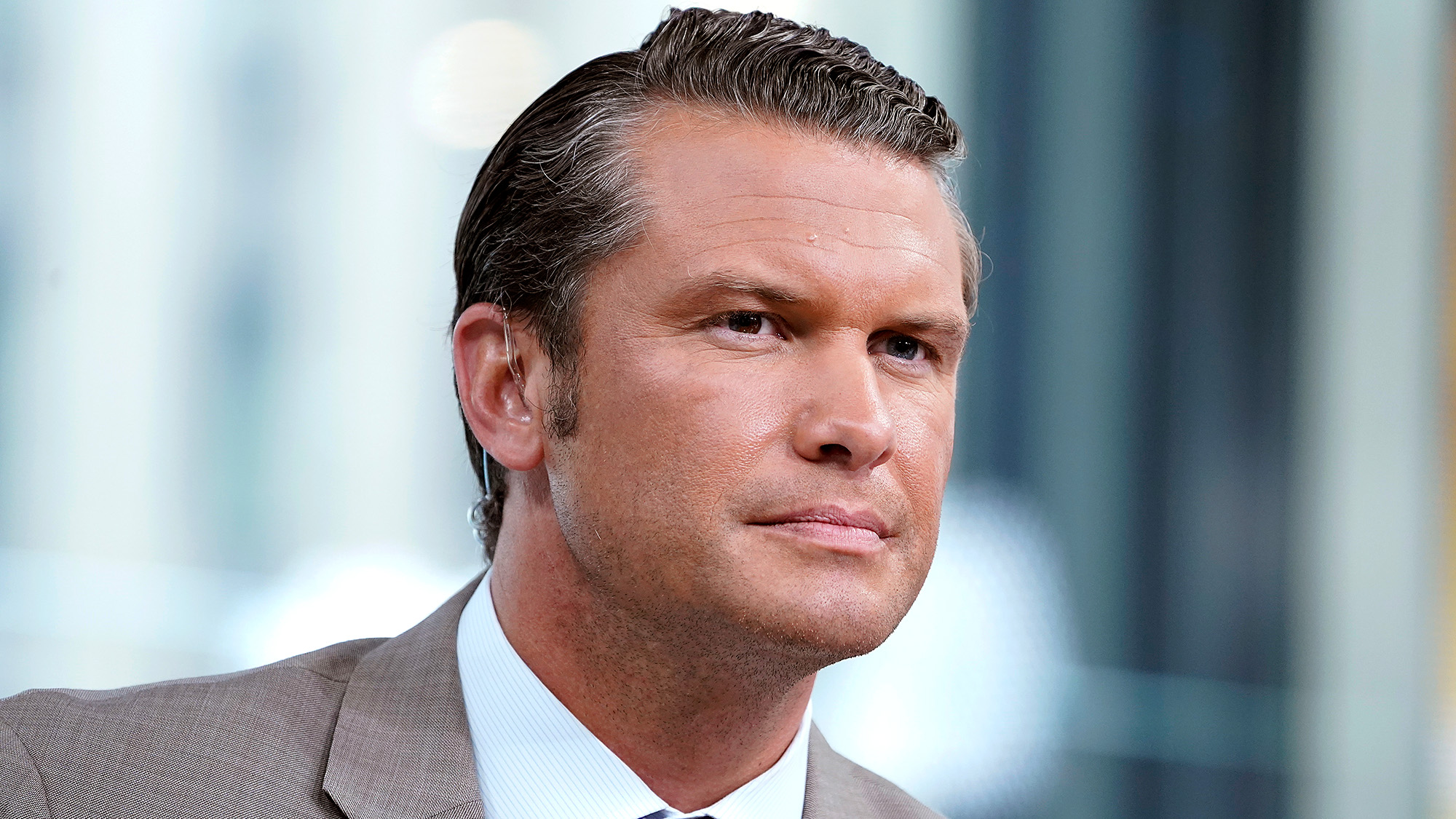 "Unmasking Pete Hegseth: The Conservative Firebrand Shaping America's Political Landscape"