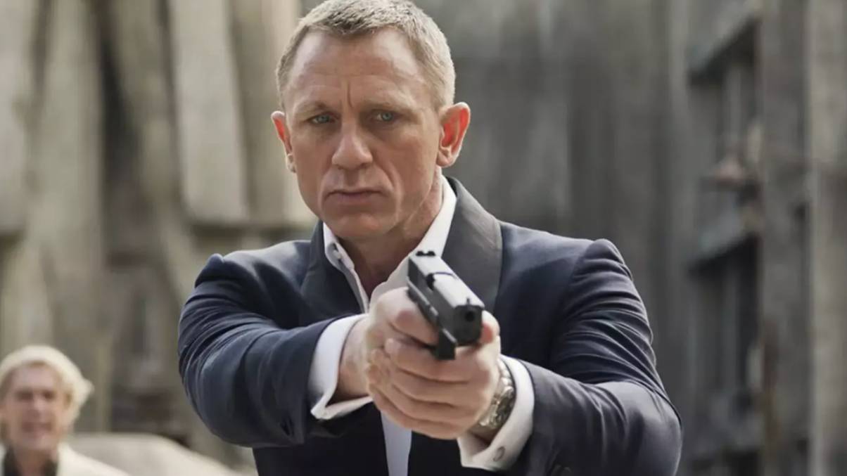 "Daniel Craig’s Heartfelt Farewell: What Amazon's Control Means for the Future of Bond"