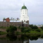 "Unveiling the Past: Mysterious Medieval Board Game Found in Hidden Chamber of Ancient Russian Castle"