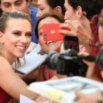 "Scarlett Johansson Reveals the Surprising Truth Behind Her Reluctance to Snap Photos with Fans!"