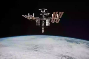 "From Space to Summit: Astronauts Capture Stunning Everest Views Before Return to Earth"