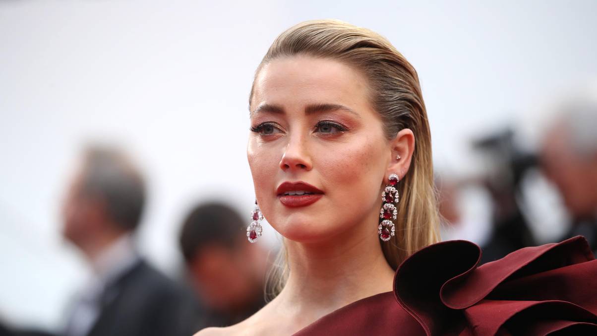 Amber Heard’s Secret Life Abroad: Inside Her Mysterious New Journey with Twins