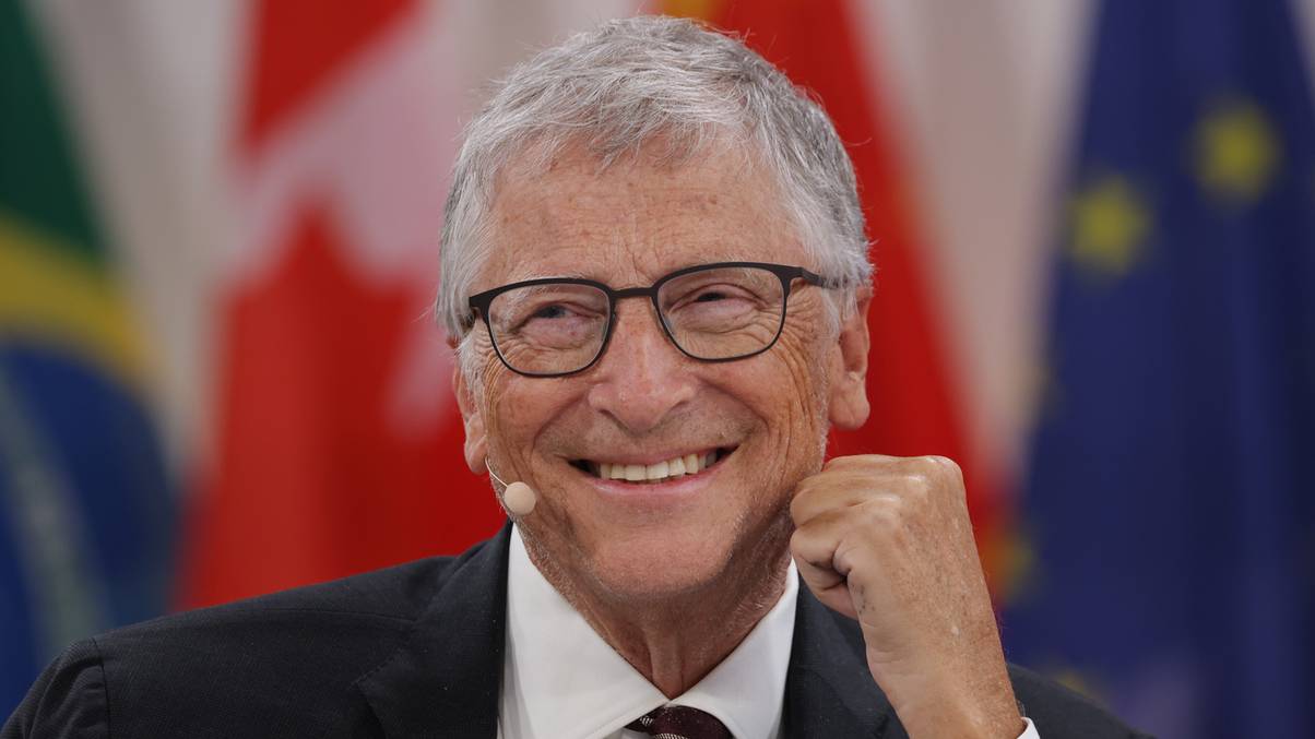 Bill Gates Unveils Radical Plan to Give Away Nearly All His Billions—But What’s Driving This Bold Move?