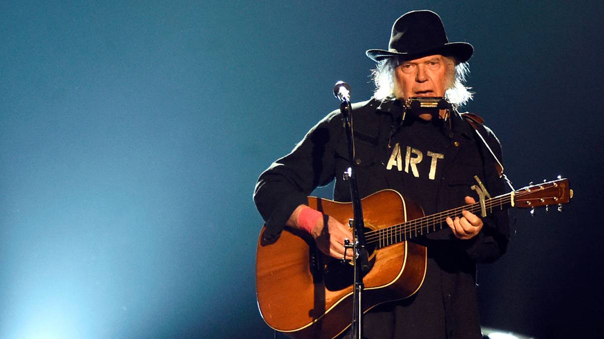 Neil Young Set to Unleash Surprising Hyde Park Set List—Classic Hits or Unheard Gems Await Fans?