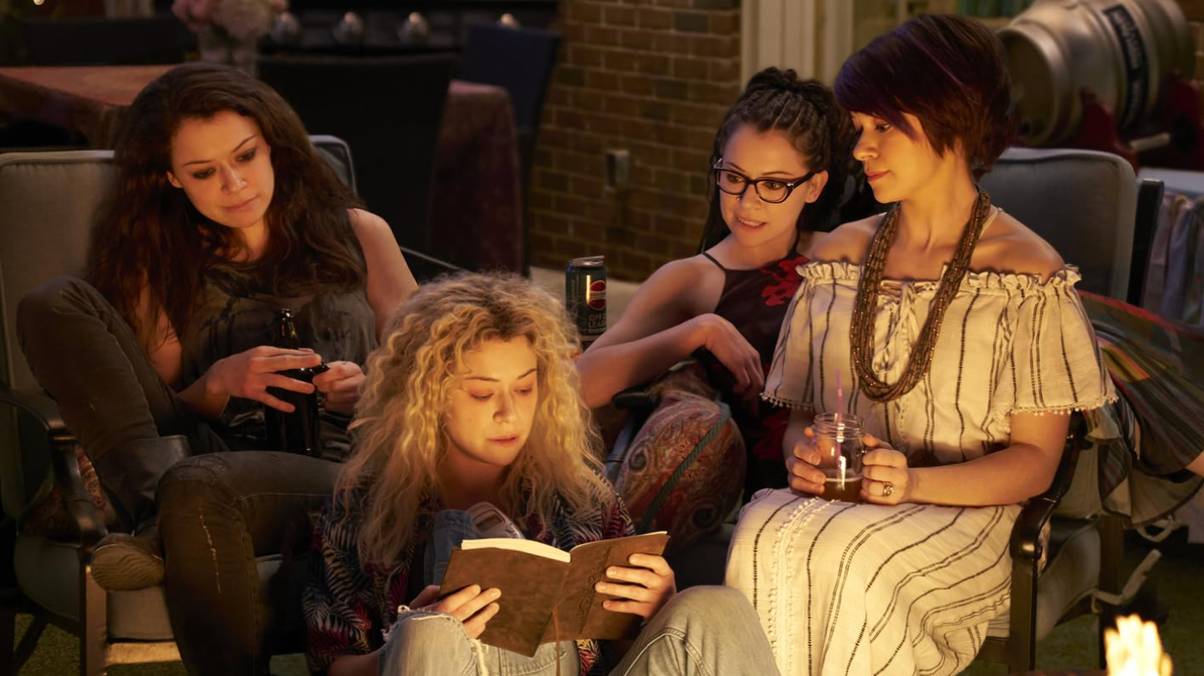 Netflix Thriller Sends Viewers Spiraling as Lead Star Secretly Juggles Five Identities
