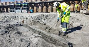 Unearthed Secrets Beneath Sweden’s Shore: Six Centuries-Old Shipwrecks Reveal Lost Maritime Mysteries