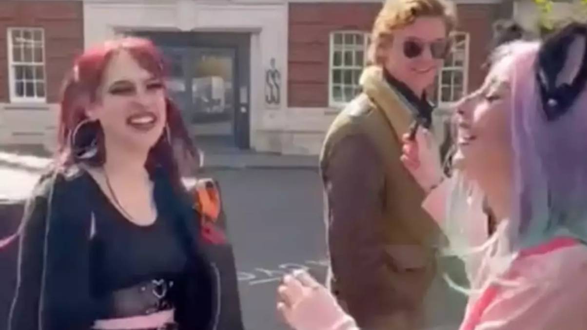 Unseen by Fans: Hollywood Star’s Shocking Reaction When Women Proposition Him on the Street