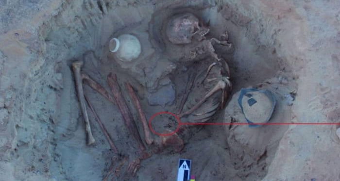 Ancient Secrets Unearthed: 3,700-Year-Old Egyptian Mother and Unborn Child Reveal Mysterious Childbirth Tragedy