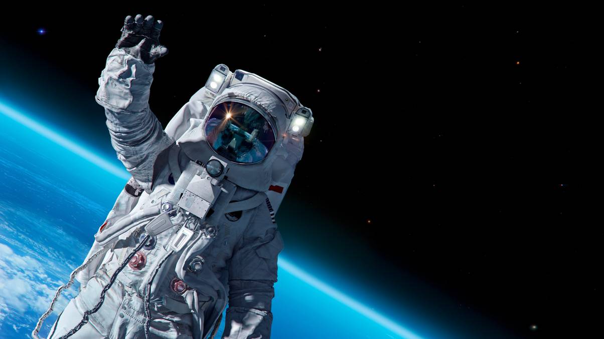 Desperate and Dirty: The Shocking Reality Behind Astronauts' Drastic Measures Instead of Laundry in Space