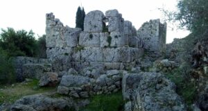 Greek Archaeologists Uncover Possible Lost Temple of Odysseus, Sparking Debate Over Legends and History