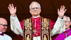 Shocking Celebrity Connections: Pope Leo’s Secret Family Ties to Madonna and Other Icons Exposed