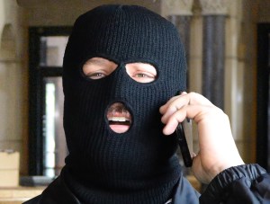 Terrifying Pizza Order: Gunman’s Bizarre Demand Shocks Hostages and Police