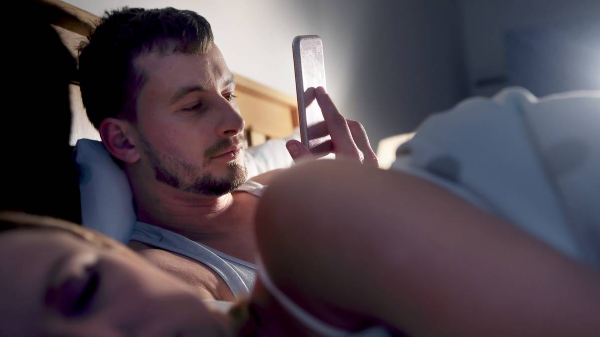 Uncover the Shocking Clues Your Partner Is Hiding: A Top Investigator Reveals All