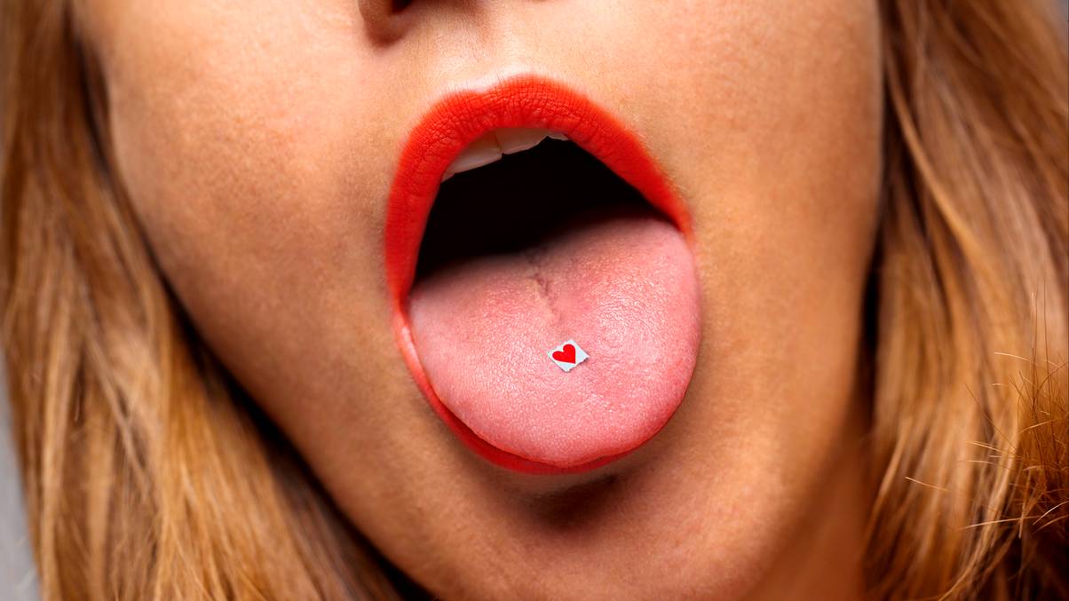What Happens When You Accidentally Swallow 550 Doses of LSD at Once? One Woman's Shocking Story Revealed