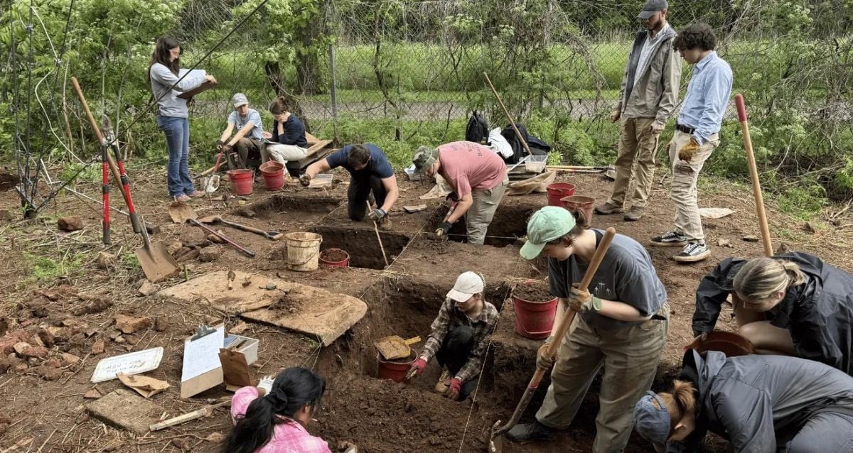 Missouri Archaeology Students Stumble Upon Hidden 1830s Pioneer Homestead Packed With Untold Secrets