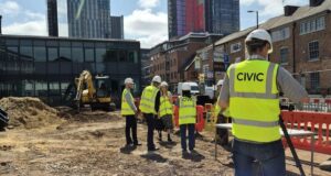 Mystery Beneath Manchester: Ancient Roman Road Found Just Inches Underground—What Secrets Does It Hold?