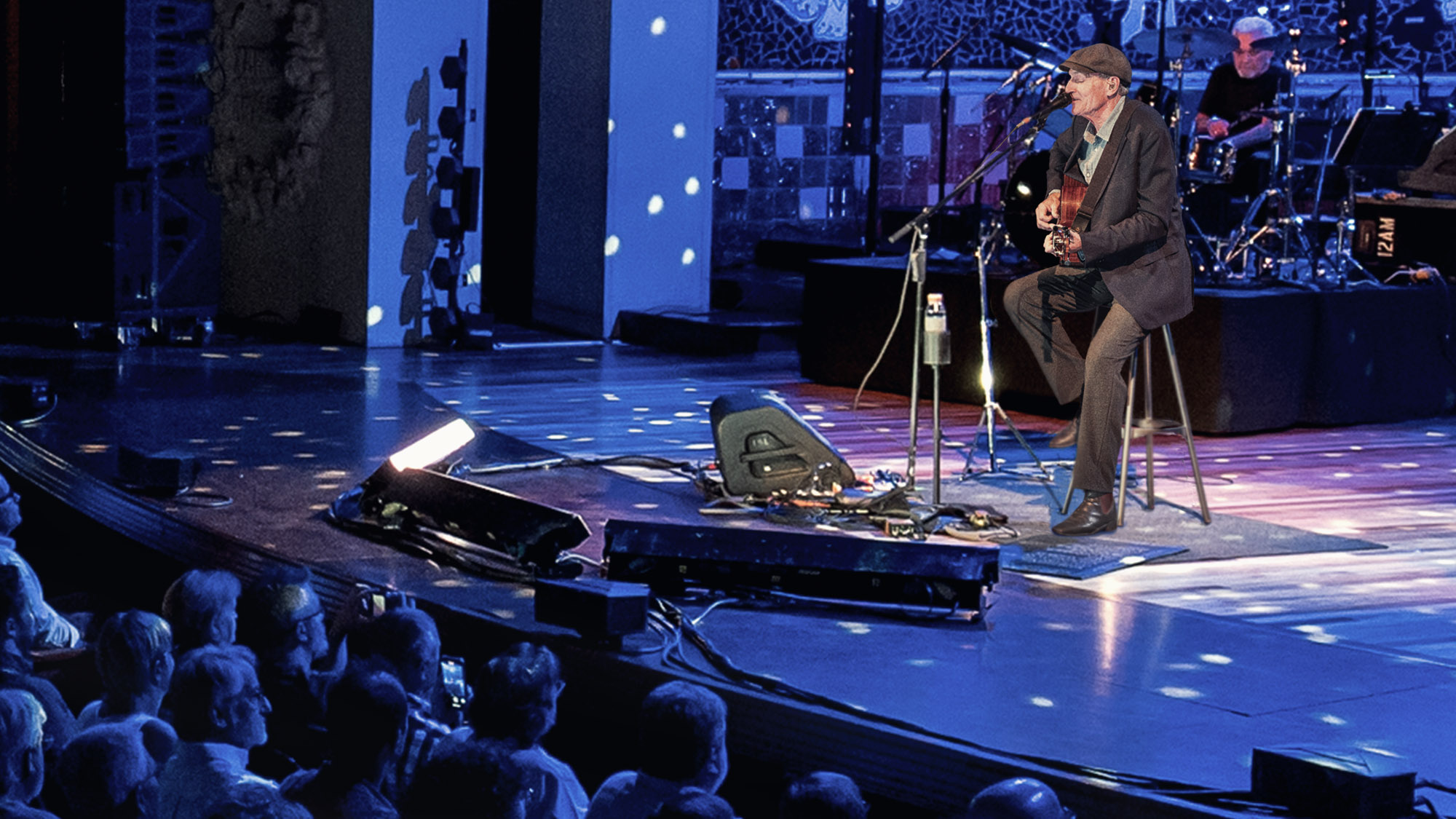 Mystery Unfolds as James Taylor Concert Ends Without a Single Standing Ovation