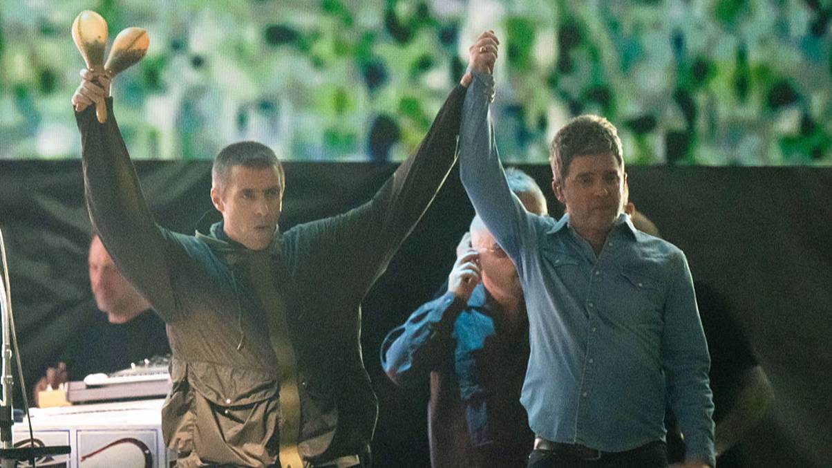 Noel Gallagher's Bizarre Haunted Prank on Brother Liam Revealed After Years of Mystery