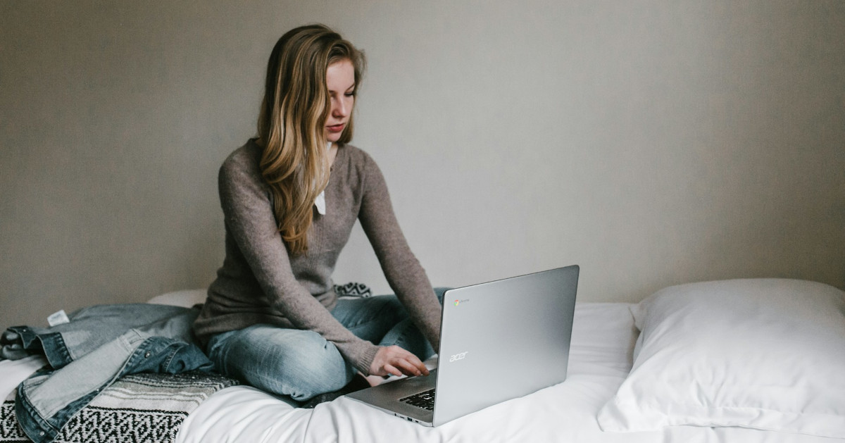 What Hidden Dangers Are Lurking on Your Clothes When You Sit on Your Bed?