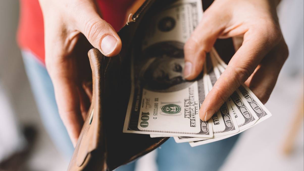 Pornhub’s Shocking Daily Visitor Drop: Could This Spell Massive Financial Collapse?