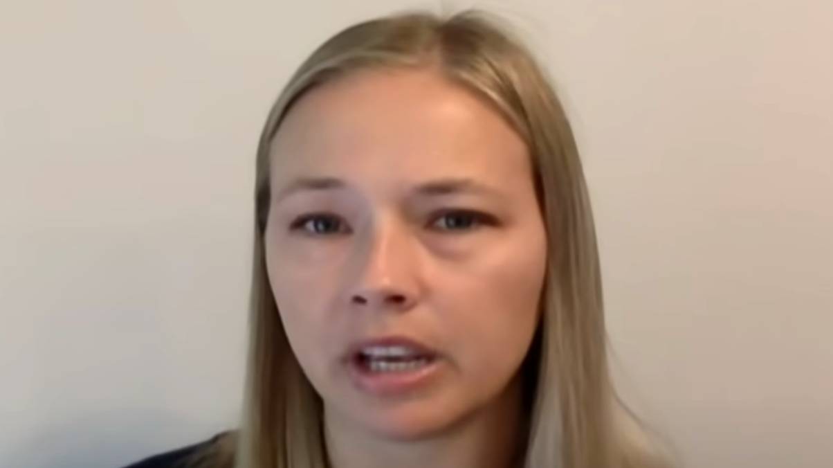 Trapped in Silence: Woman Reveals Chilling Secrets from 13 Years in a Soundproof Bunker