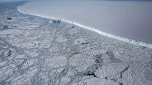 World’s Largest Iceberg on the Brink: What Scientists Discovered Will Shock You