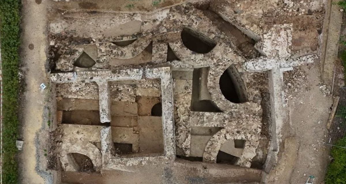 Mystery Unveiled: Newly Discovered Roman Mausoleum in France Echoes Emperor Augustus’ Legendary Tomb