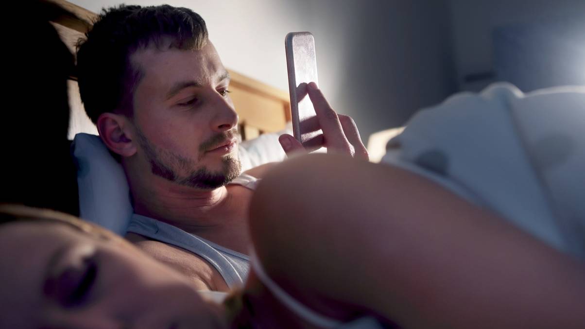 The Shocking Phone App Private Investigators Are Desperate to Expose—And How It’s Fueling Infidelity Everywhere