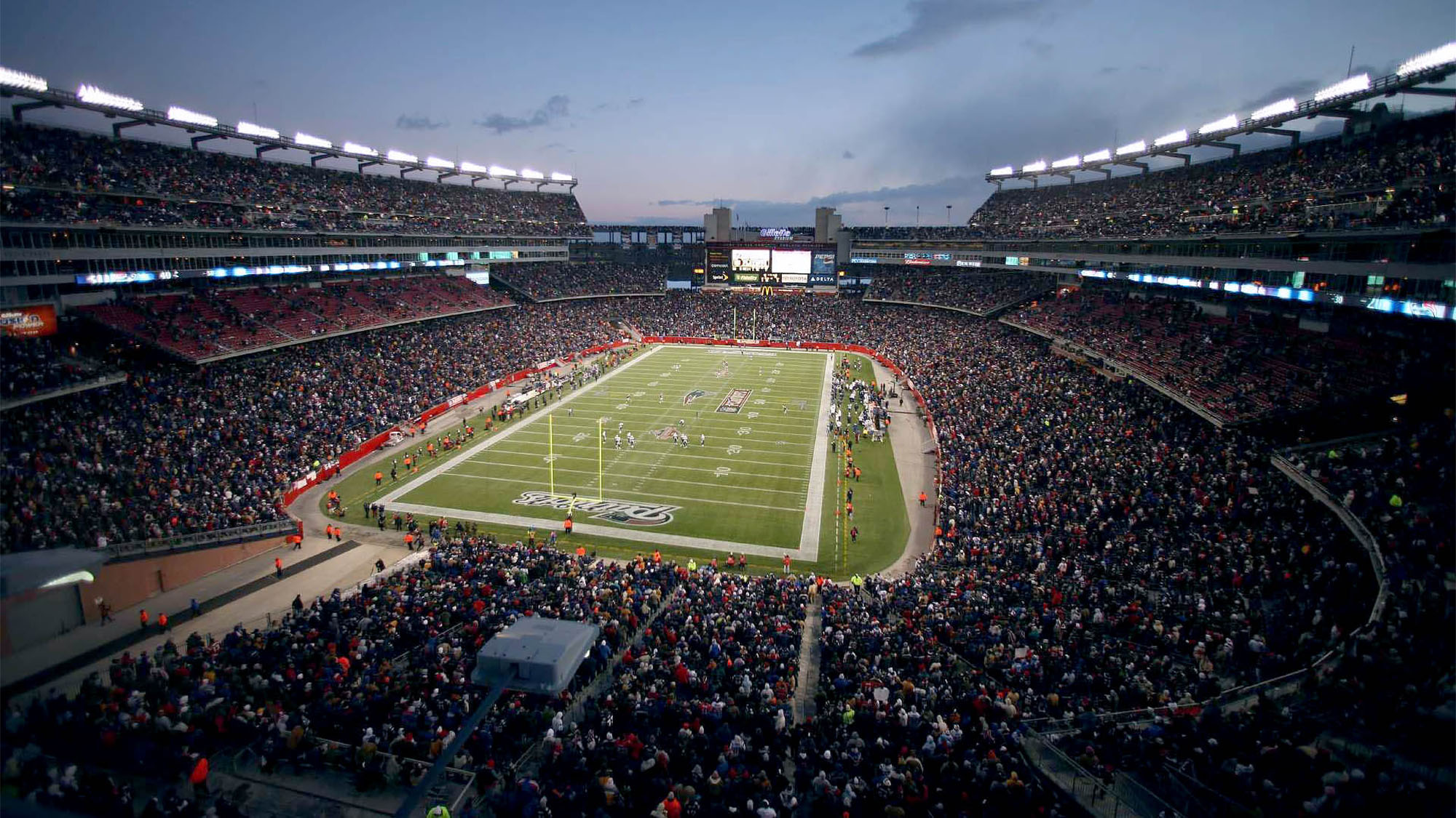 What’s Behind the Patriots’ Sudden Ban on Player Alcohol After Third Quarter?