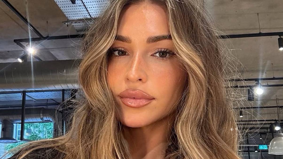 Zara McDermott Faces Shock Police Encounter While Filming Secretive BBC Exposé