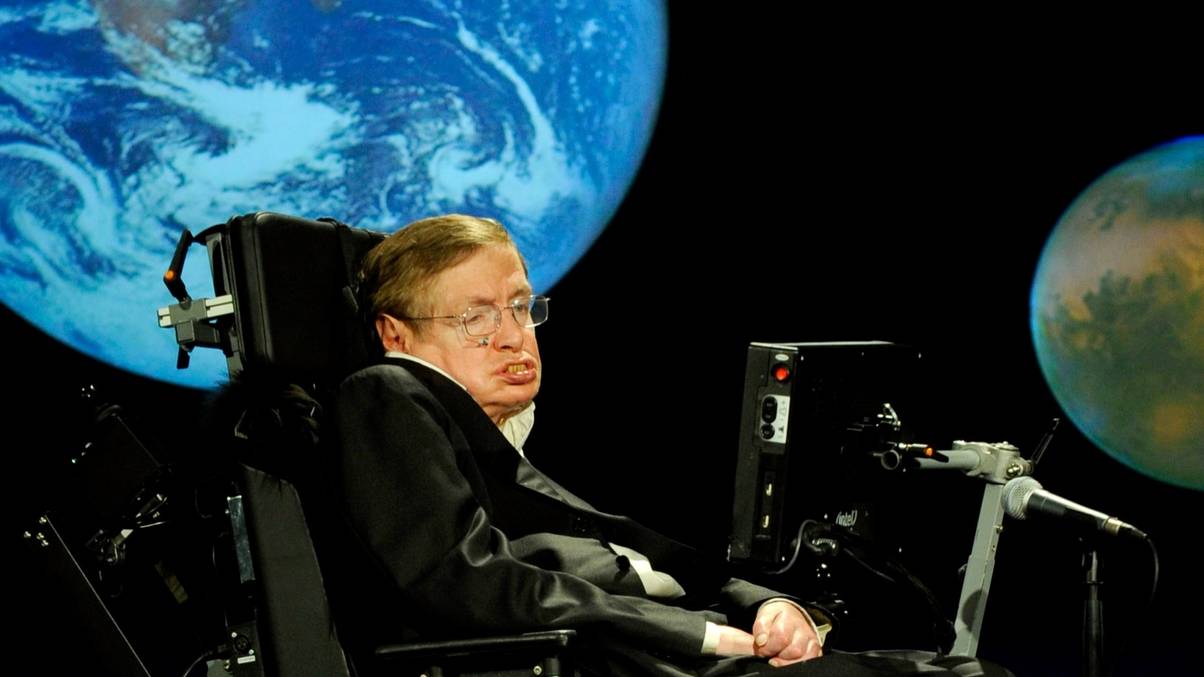 Alien Spaceship on a Collision Course: Stephen Hawking's Haunting Warning Comes Alive