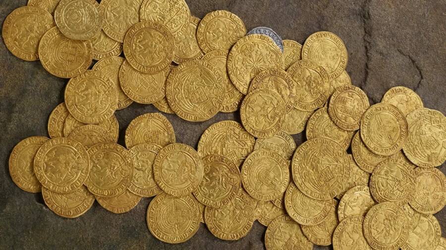 Secret Tudor Treasure Unearthed by British Couple Set to Fetch $300,000 at Auction!