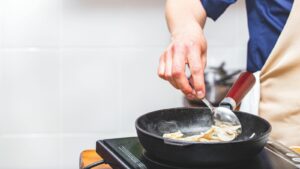 Unlock These 14 Surprising Perks of Cooking with Cast Iron