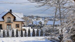 Chilling Secrets: 14 Surprising Facts About Ice and Snow You’ve Never Heard