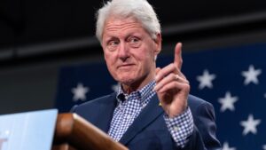 History’s Greatest Deceivers: The 14 Legendary Liars Who Fooled the World