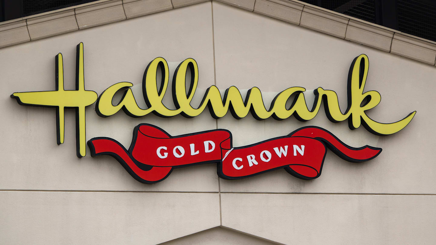 Uncover the Stunning Secrets Behind the 10 Most Valuable Hallmark Keepsake Ornaments!