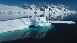 Uncover the Untold Mysteries of Icebergs: 14 Fascinating Facts That Will Amaze You