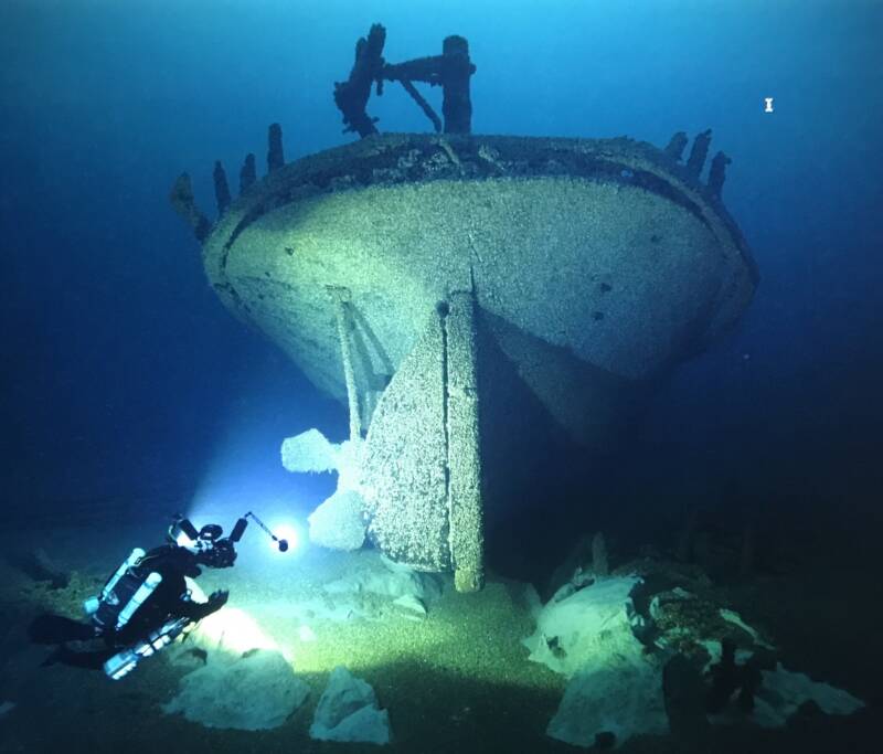 Mystery Unveiled: 150-Year-Old Luxury Steamer Found Pristinely Preserved in Lake Michigan's Depths