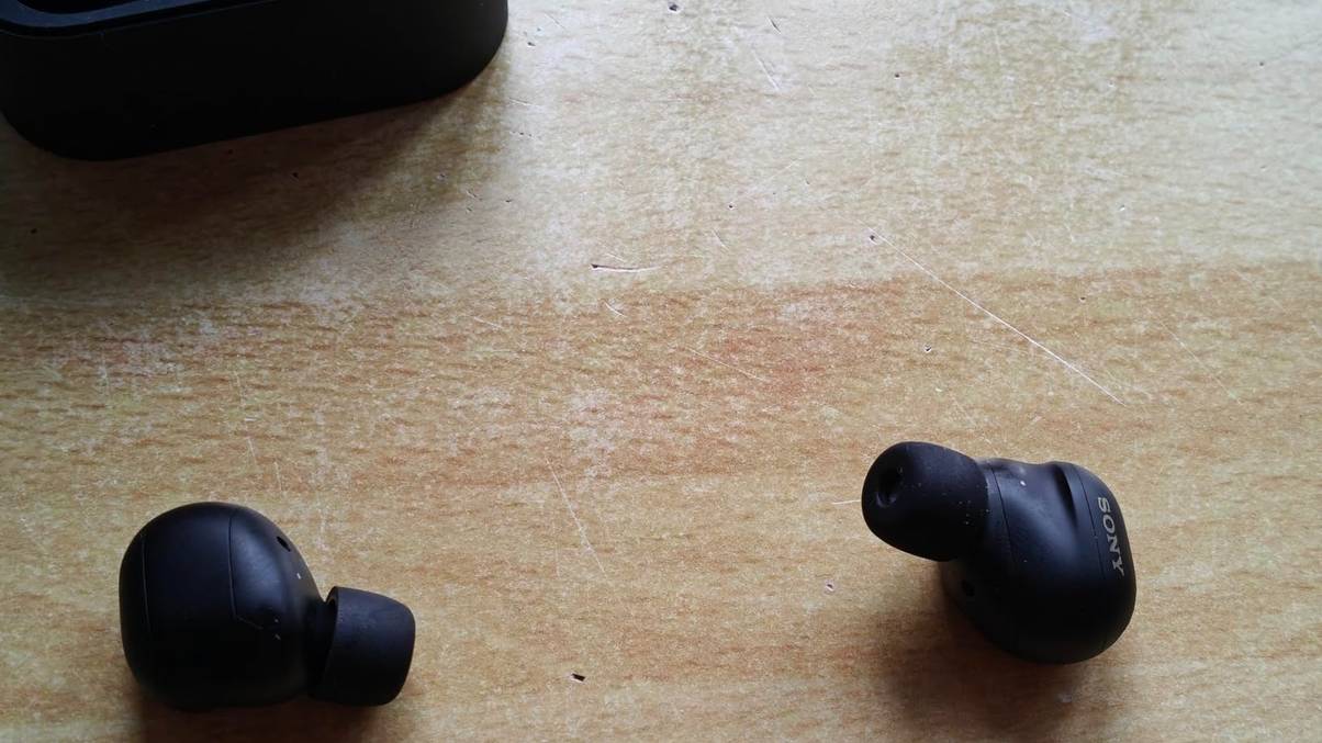 These Noise-Cancelling Earbuds Are Breaking Records on Amazon—Here’s Why Everyone’s Obsessed