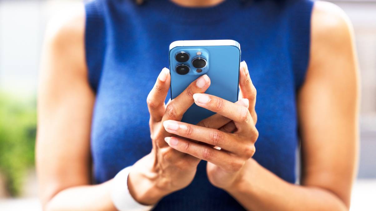 Unlock Your iPhone’s Secret Settings to Capture a Once-in-a-Lifetime Six-Planet Parade This Weekend!